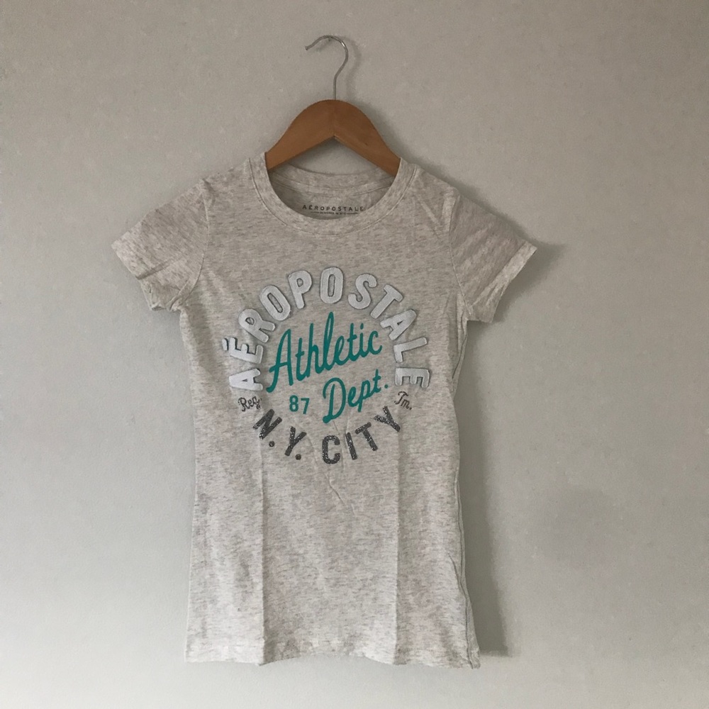 Aeropostale gray shirt size XS